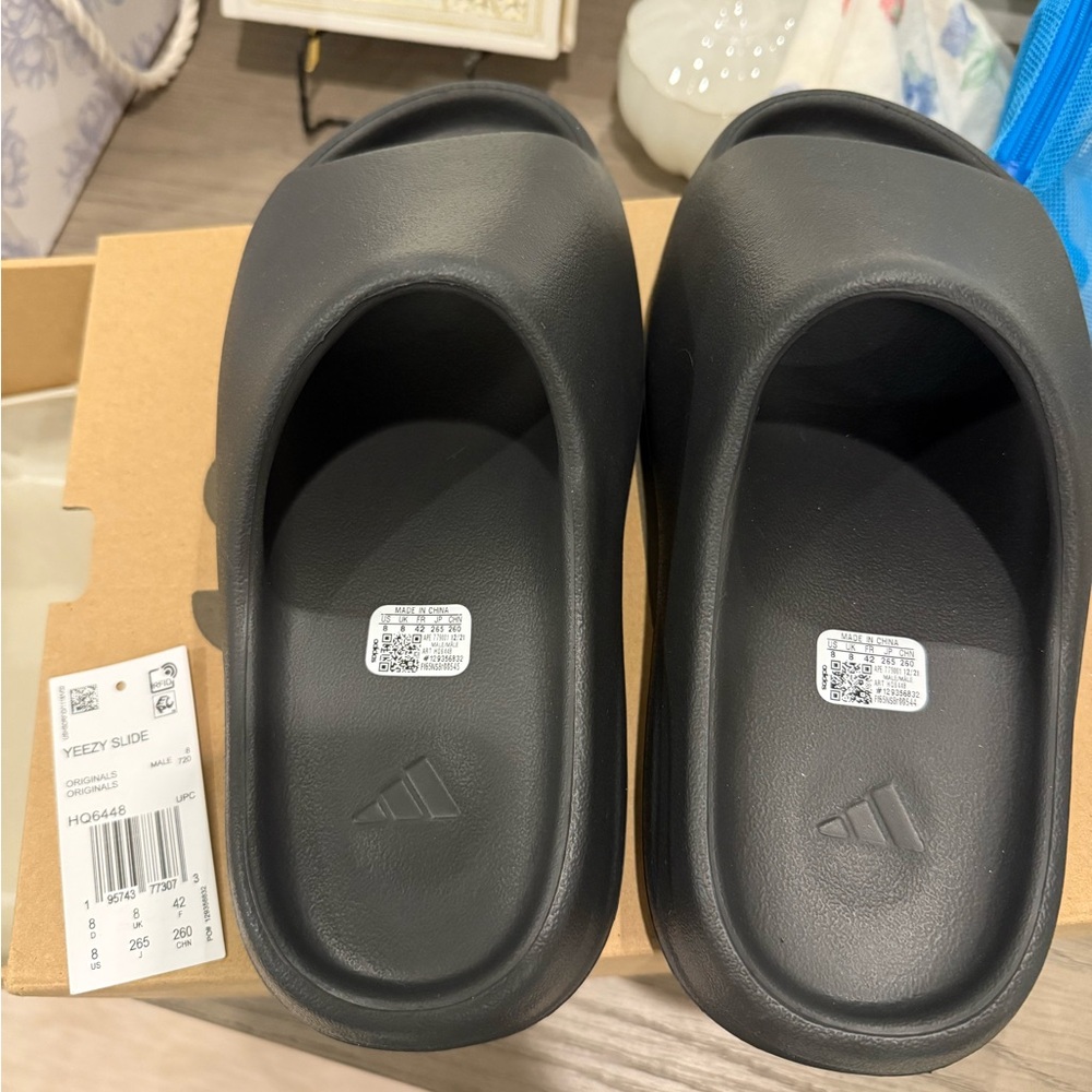 Yeezys mens slides in Onyx